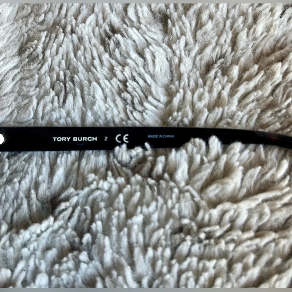 Tory Burch Sunglasses - Picture 8 of 9